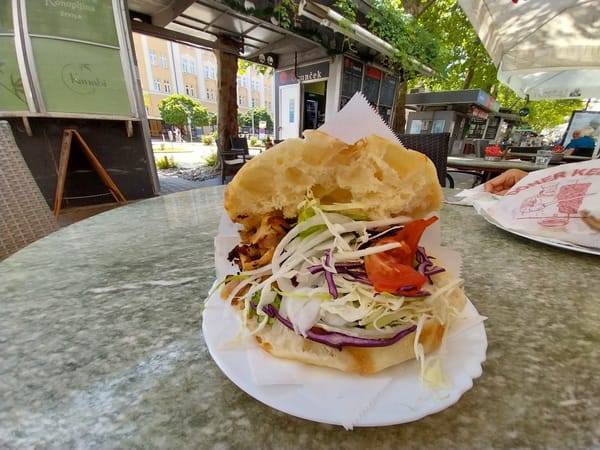 Affordable Fast Food in Maribor – Chicken Kebab & Pizza